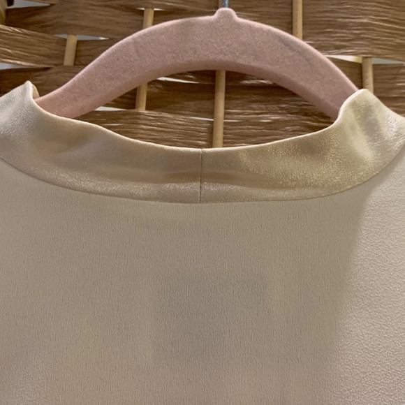 🤍HOST PICK🤍 Vintage 80s white oversized blazer with satin trim details - Picture 5 of 15